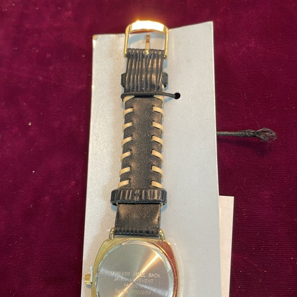 Avon vintage Y2K Elegant Black and Gold Watch - Picture 7 of 10